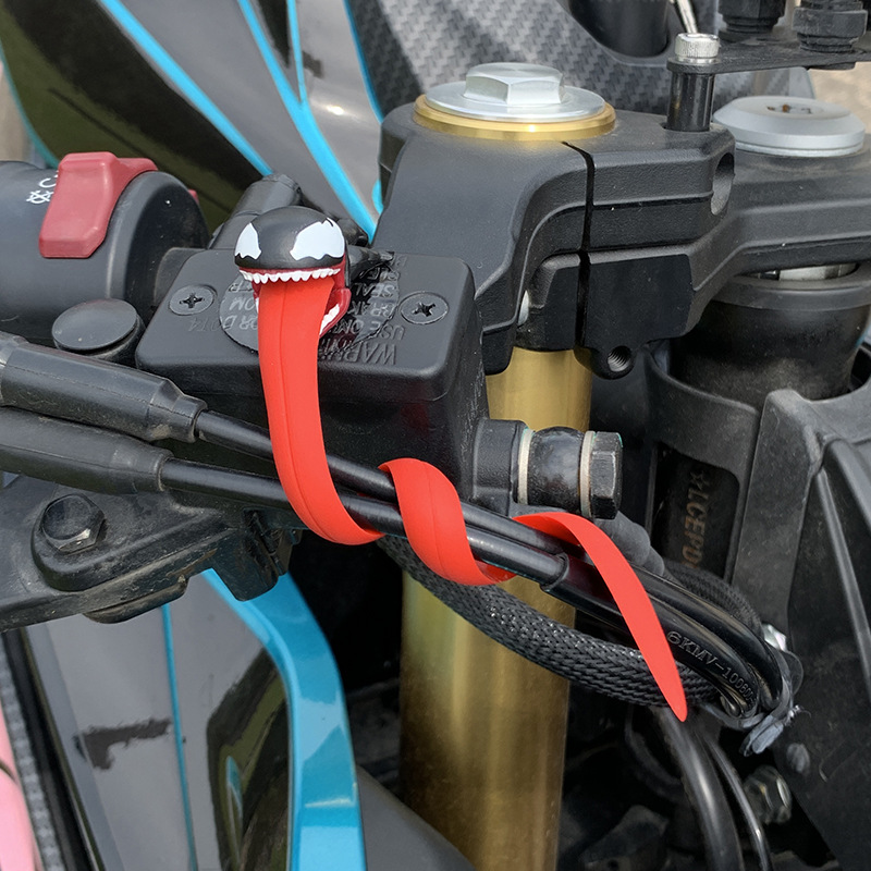 Simpatico Portacavo USB Venom  - Car Cable Organizer recensione e prezzo